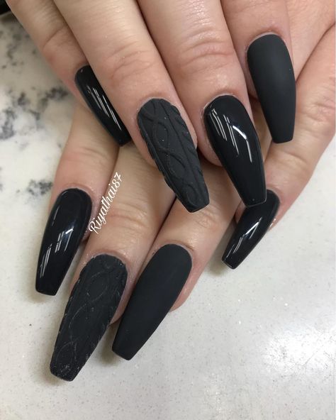 Ballerina Nails Shape, Black Acrylic Nail Designs, 2019 Nails, Nails Shape, Black Coffin Nails, Nagellack Trends, Matte Black Nails, Black Acrylic Nails, Black Nail Art