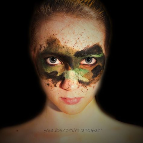 Camouflage facepaint Camo Makeup Look, Camo Spirit Day Outfit, Hunting Makeup, Camo Makeup, Camouflage Face Paint, Camo Face Paint, Camouflage Makeup, Dance Things, Spirit Week Outfits