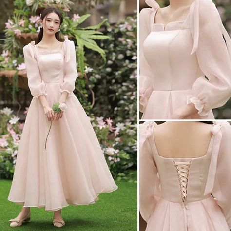 Modest / Simple Blushing Pink Bridesmaid Dresses 2022 A-Line / Princess Backless Bow Floor-Length / Long Bridesmaid Wedding Party Dresses Pink Simple Wedding Dress, Blushing Pink Bridesmaid Dresses, Modest Party Dress, Pastel Pink Bridesmaid Dresses, Blush Pink Bridesmaid Dresses, Dresses 2022, Pink Wedding Dresses, Outfit Party, Modest Bridesmaid Dresses