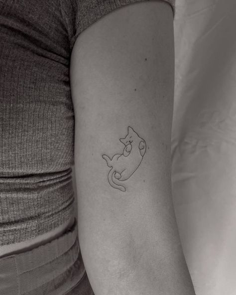 Minimal Cat Tattoo, Kitty Tattoos, Cat Tattoo Simple, See Tattoo, Single Needle Tattoo, Small Pretty Tattoos, Cat Tattoos, Bicep Tattoo, Cat Tattoo Designs