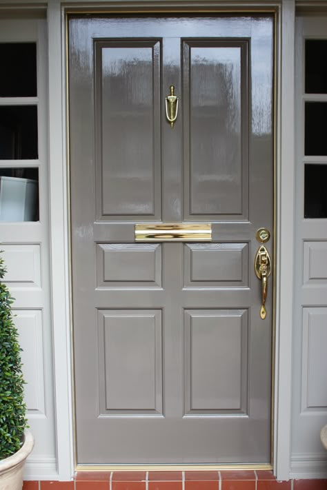 Beautiful Grey Front Door! -Paint your door with Fine Paints of Europe! www.paintingbyjason.com Europe Background, Exterior Door Styles, Grey Front Door, Painted Exterior Doors, Exterior Door Designs, Fine Paints Of Europe, Traditional Front Doors, Green Front Doors, European Doors