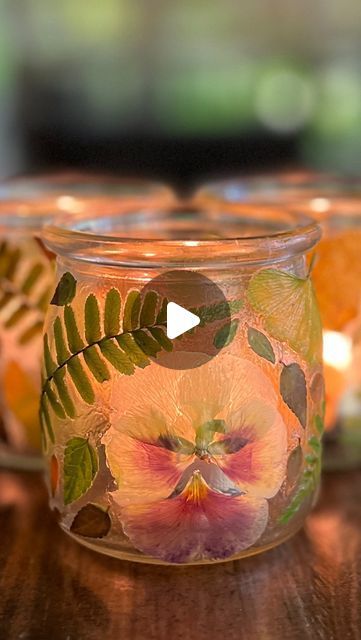 Mod Podge Glass, Season Craft, Pressed Flower Candles, Yogurt Jars, Candle Upcycle, Candle Votives, Dried Pressed Flowers, Pressed Flower Crafts, Ginkgo Leaves