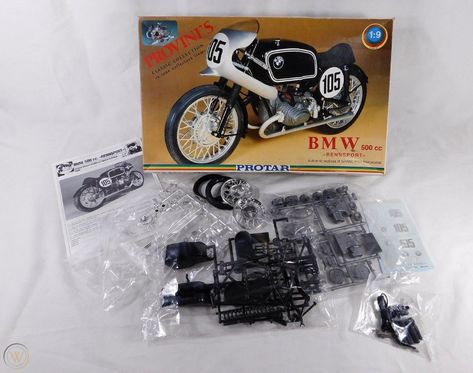 Protar 1/9 scale BMW 500cc Rennsport GP bike Motorcycle Model Kit | #1833685492 Motorcycle Model Kits, Auto Art, Motor Bike, Cool Motorcycles, Motorcycle Model, Vintage Motorcycles, Sidecar, Model Kits, Car Art