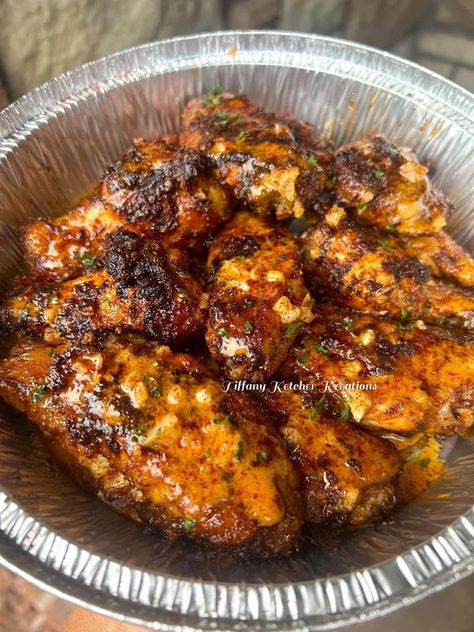 Season Chicken Wings, Cajun Wings, Garlic Wings, Wing Sauce Recipes, Pepper Steak Recipe, Cajun Butter, Season Chicken, Parmesan Chicken Wings, Garlic Parmesan Chicken Wings