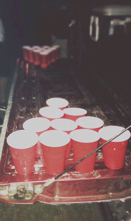 Beer pong Teenage Wasteland, Red Solo Cup, Young Wild Free, Solo Cup, Beer Pong, Jolie Photo, Teenage Dream, Happy Hour