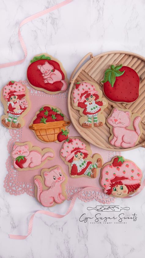 Strawberry Shortcake Theme Cake, 80s Strawberry Shortcake, Strawberry Shortcake Birthday Cake, Shortcake Cookies, Birthday Party Cookies, Sweet Baby Shower Ideas, Strawberry Shortcake Cookies, Custom Sugar Cookies, Strawberry Shortcake Birthday