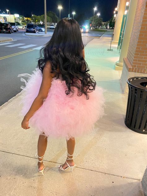 Birthday Outfit For Dinner, Cute 16th Birthday Outfits, Birthday Dresses Black, Pink Birthday Photoshoot, Birthday Dinner Dresses, 18th Birthday Dress, Black Dinner Dress, Pink Birthday Dress, Birthday Dinner Outfit