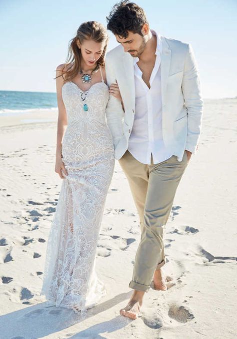 Outfit Strand, Beach Wedding Groom Attire, Beach Groom, Casual Groom Attire, Beach Wedding Groom, Beach Wedding Suits, Wedding Dress Boutique, Wedding Groomsmen Attire, Beach Wedding Outfit