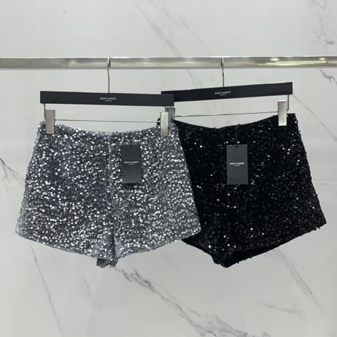 Sparkly Shorts Outfit, Glitter Shorts Outfit, Party Shorts, Zara Looks, New Year’s Eve Outfit, Sparkly Shorts, Short Trousers, Glitter Shorts, Future Clothes