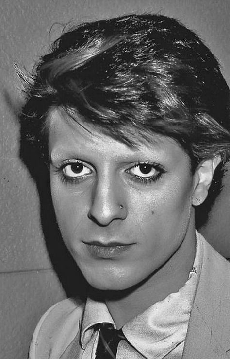 Mick Karn... Mick Karn, Roxy Music, Music Legends, Pretty People, Musician, Take That, Japan, Music