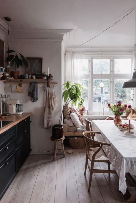 my scandinavian home: The Cosy, Warm and Inviting Home of A Norwegian Artist Norwegian House Interior, Scandinavian House Plans, Norwegian Interior, Norwegian Home, Norwegian Artist, Norwegian House, Scandinavian Home Interiors, Scandinavian House, Scandinavian Cottage