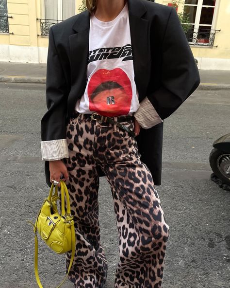 Leopard Print Outfits, Paris Mode, Looks Street Style, Linnet, Mode Inspo, Mode Vintage, Looks Style, Mode Inspiration, Fall Winter Outfits