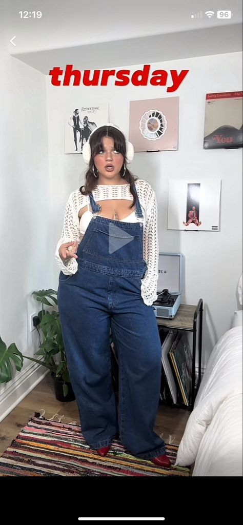 Plus Size Overalls Outfit, Overalls Outfit Aesthetic, Thrift Outfits Ideas, Big Women Fashion, Overall Outfit, Overalls Outfit, Thrifted Outfits, Swaggy Outfits, Hippie Outfits