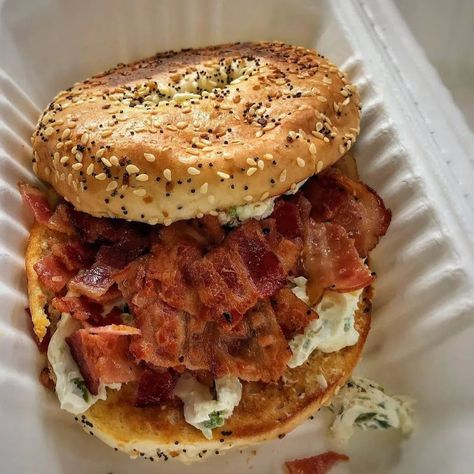 Starting the day right with this delicious bagel sandwich! 🥯🥓 #bagel #breakfast #bacon #foodie #delicious #brunch #foodstagram #yum #foodporn #instafood #tasty Bacon Bagel Sandwich, Sandwich Bagel, Bacon Bagel, Bagel Breakfast, Breakfast Bacon, Breakfast Bagel, Bagel Sandwich, Bacon Breakfast, Bacon Egg