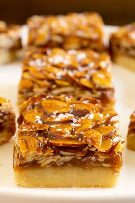 Cottage Core Food Recipes, Almond Shortbread Bars, Shortbread Bites, Almond Shortbread, Chewy Caramel, Caramel Shortbread, Honey Caramel, Caramel Slice, Almond Bars