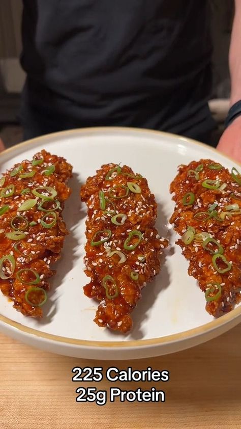 Korean Fried Chicken Recipe, Air Fryer Chicken Tenders, Fried Chicken Tenders, Gochujang Sauce, Air Fried Food, Fried Chicken Breast, Korean Fried Chicken, Air Fried Chicken, Chicken Tender Recipes