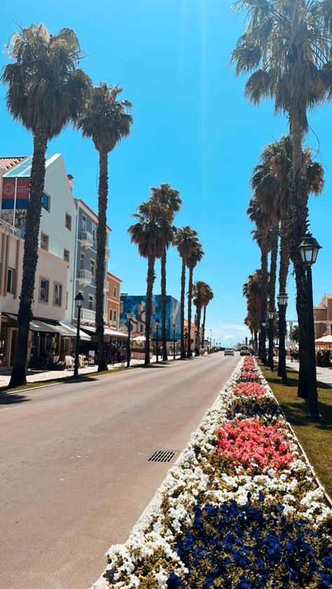 cascais, portugal Bean Wallpaper, Portugal Cascais, Maria Instagram, Portugal Summer, Snap Pics, City Inspiration, Cascais Portugal, Bloxburg Ideas, Hotel Booking