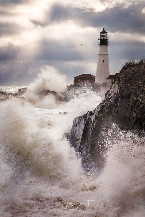 Portland-Head-Light-by-Jeff-Bazinet Lighthouses Photography, Portland Head Light, Lighthouse Photos, Lighthouse Keeper, Lighthouse Pictures, Lighthouse Painting, Lighthouse Art, Waves Crashing, Beautiful Lighthouse