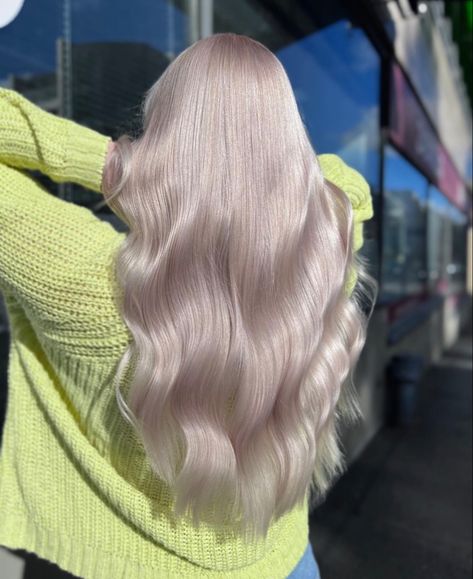 Cool Winter Blonde Hair, Pale Ash Blonde Hair, Pearl Hair Color, Korean Long Hair, Pearl Blonde, Beige Hair, Silver Blonde Hair, Icy Blonde Hair, Cool Blonde Hair