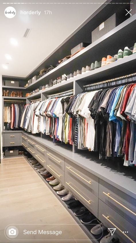 Latest Wardrobe Designs, Closet Wallpaper, Master Closet Design, Desain Pantry, Walking Closet, Dream Closet Design, Walk In Closet Design, Closet Design Layout, Luxury Closets Design