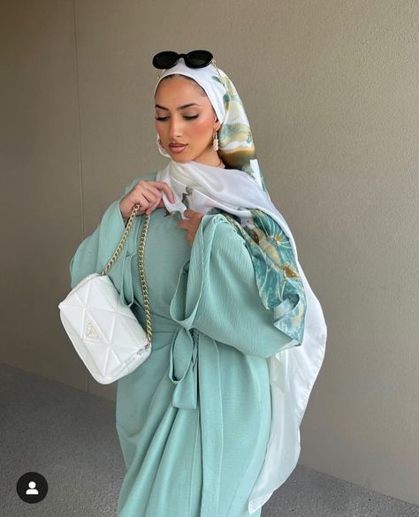 Hijabi Holiday Fashion, Hijabs Holiday Outfit, Hijab Vacation Outfits, Hijabi Feminine Style, Hijab Summer Outfits 2024, Hijabi Holiday Outfits, Hijabi Vacation Outfits, Hijabi Aesthetic Outfits Abaya, Modest Outfits Muslim