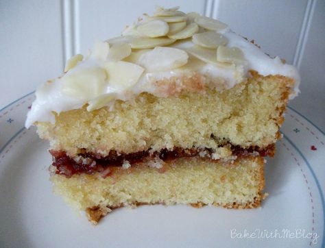 Cherry Bakewell Recipe, Bakewell Cupcakes, Cherry Bakewell Cake, Almond Sponge Cake, Bakewell Cake, Cherry And Almond Cake, Victoria Sandwich, British Foods, British Recipes