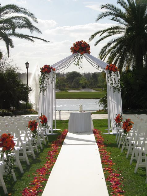 Red And White Wedding Ceremony, Red White And Black Wedding Theme, White And Red Wedding, Beach Wedding Red, Wedding Aisles, Burgundy Wedding Theme, Rose Wedding Theme, Red And White Wedding, Beach Wedding Groom