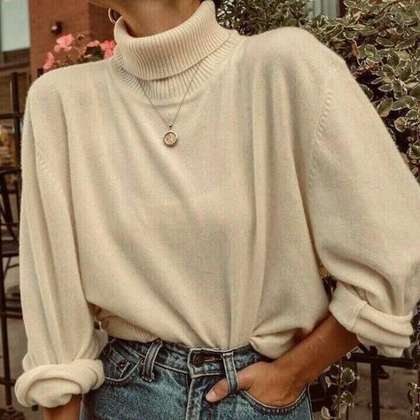 Plad Outfits, Bustier Outfit, Cream Turtleneck, Bralette Outfit, Turtleneck Style, Shein Outfits, Alexa Chung, Outfits Casual, Mode Vintage