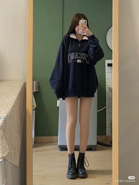 Poses Aesthetic, Cute Video, Korean Outfit Street Styles, Photos Poses, 사진 촬영 포즈, Korean Casual Outfits, Korean Girl Fashion, Ulzzang Fashion, Swaggy Outfits