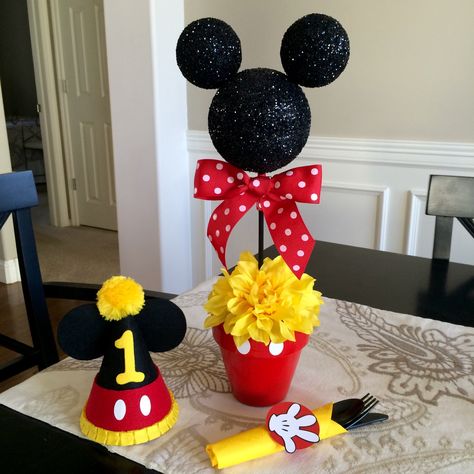 Diy Mickey Mouse Centerpieces 1st Birthdays, Mickey Mouse Diy Centerpieces, Mickey Mouse Main Table Ideas, Mickey And Minnie Mouse Centerpieces, Mickey Mouse Birthday Centerpieces Diy, Mickey Mouse Centerpieces Diy, Mickey Mouse Clubhouse Centerpieces Diy, Mickey Mouse Center Piece, Oh Twodles Centerpieces