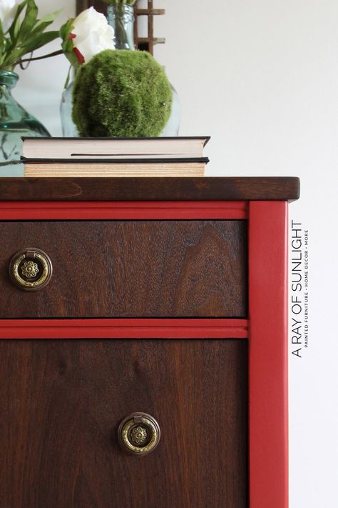 Painting a Wood Dresser Red Red Dresser Makeover, Best Paint For Wood, Stained Dresser, Best Paint Sprayer, Red Dresser, Annie Sloan Wax, Laminate Furniture, Red Furniture, Country Chic Paint