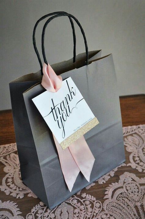 Wedding Gift Bag, Bag For Wedding, Decorated Gift Bags, Thank You Bags, Kraft Bag, 카드 디자인, Wedding Gift Bags, Creative Gift Wrapping, Christmas Gift Wrapping