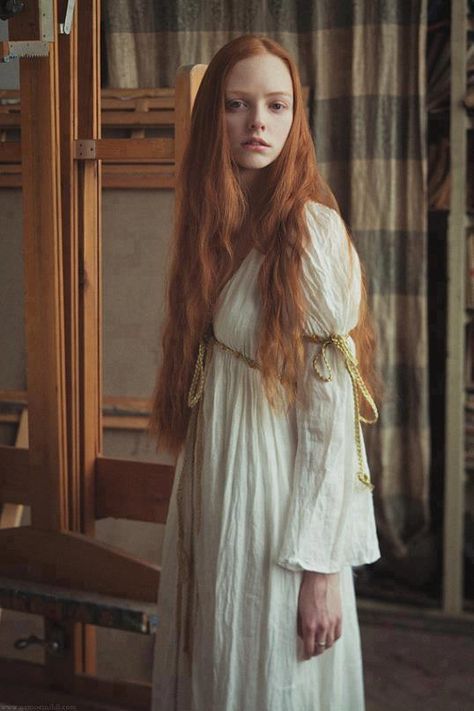 that HAIR !! Fire Hair, Claire Fraser, Long Red Hair, Sansa Stark, Jamie Fraser, Anne Of Green Gables, Long Red, Ginger Hair, Bucky Barnes