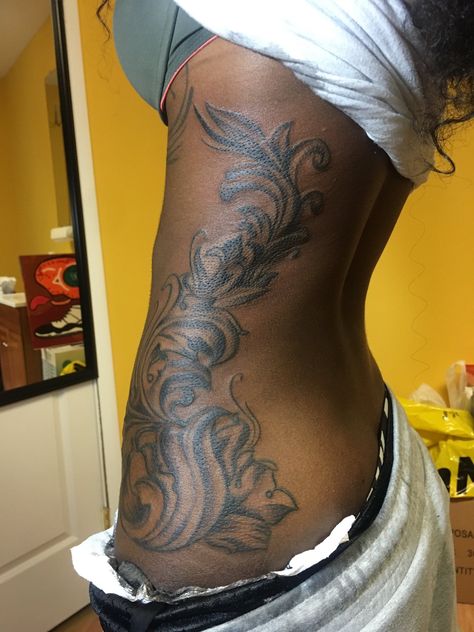 Dorcas Meadows, Side Stomach Tattoos, Stomach Tattoos Women, Arm Sleeve Tattoos For Women, Rib Tattoos For Women, Waist Tattoos, Black Girls With Tattoos, Long Sleeve Blouses, Spine Tattoos For Women