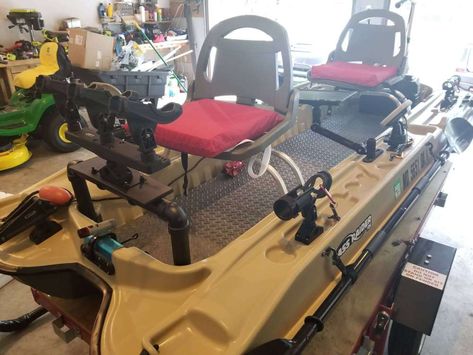 Bass Raider 10e Mods, 2 Man Bass Boat, Bass Hunter Boats, Mini Bass Boats, Bass Boat Ideas, Pelican Boats, Boat Modifications, Boat Upgrades, Mini Boat