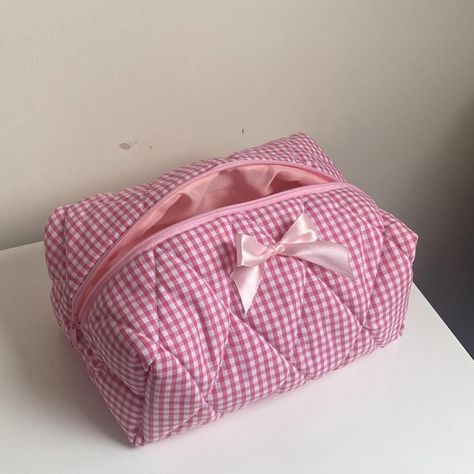 Handmade pink gingham makeup bag with bow detail and... - Depop Gingham Makeup Bag, Gingham Makeup, Quilted Makeup Bag, Diy Makeup Bag, Pink Quilts, Light Blue Area Rug, Beauty Case, Scrapbook Sketches, Coin Bag