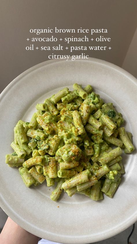 Easy Dinner Recipes With Avocado, Dinner With Avocado Easy, Healthy Pasta Aesthetic, Everyday Lunch Ideas, Aesthetic Pasta Recipes, Heathy Pasta, Avocado Lunch Ideas, Lunch Snack Plate, Avocado Pasta Recipes