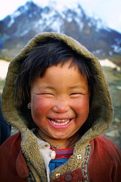 One of my all-time favorite photos. smile in mountain by phitar, via Flickr Peace Begins With A Smile, Smile On, Just Smile, People Of The World, Interesting Faces, Happy Smile, Happy People, Smile Face, Beautiful Smile