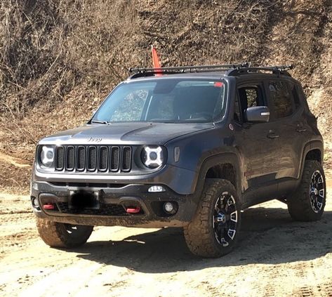 Jeep Trailhawk, Jeep Wrangler Renegade, Truck Bed Organization, Jeep Renegade Trailhawk, Lifted Jeep, Custom Jeep, 2016 Jeep, Jeep Lover, Car Cleaning Hacks