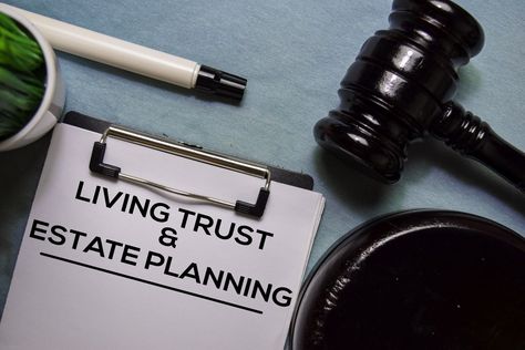 Trusts are essential to many estate plans, but few people understand them well enough. Social Security Benefits Retirement, Wills And Trusts, Revocable Living Trust, Revocable Trust, Money Sense, Budget Finances, Emergency Binder, Family Trust, Living Trust