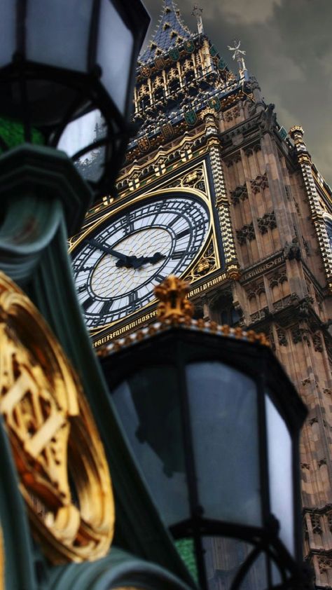 Ireland Aesthetic, Beautiful Christmas Scenes, Study In London, England Aesthetic, Aesthetic London, London Dreams, London Aesthetic, Big Ben London, London Architecture