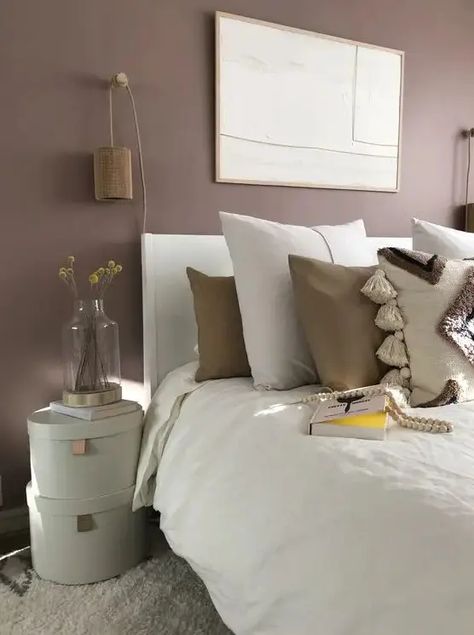 46 Sophisticated Mauve Home Decor Ideas - Shelterness Mauve Bedroom, Farrow And Ball Bedroom, Wooden Sconces, Statement Artwork, Bedroom Wall Colors, White Bed, Neutral Boho, Boho Bedding, Spare Bedroom