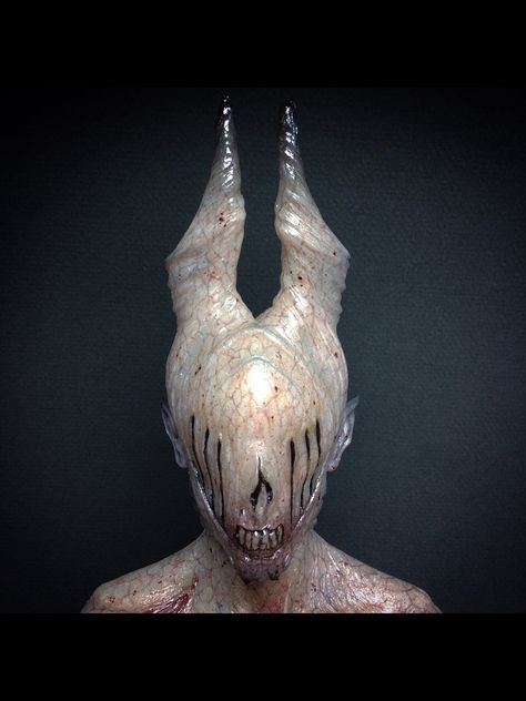 Forsycthea, sculpture and paint by Marc Opdycke Eyeless Monster Concept Art, Eyeless Monster, D&d Creatures, Alien Monster Concept Art, Monster Concept Art Horror, Art Bizarre, Dark Creatures, Monster Face, Alien Concept