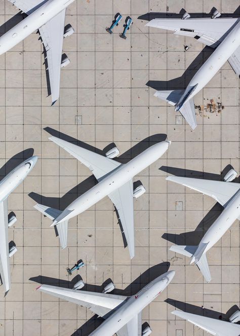 Mike Kelley, College Photography, Cancelled Flight, Aircraft Maintenance, Moving To California, Aviation Photography, Aerial Photo, Photography Awards, Hobart