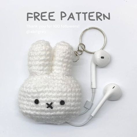 Miffy Bunny, Crochet Case, Easy Crochet Animals, Crochet Keychain Pattern, Crochet Pouch, Kawaii Crochet, 100 Followers, Quick Crochet, Fun Crochet Projects