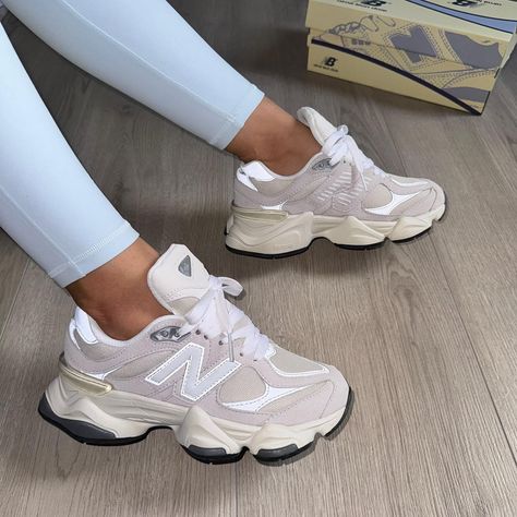 Nb 9060, Sneaker Closet, Female Sneakers, Ladies Sneakers, Pretty Sneakers, Trendy Shoes Sneakers, Nike Fashion Shoes, Pretty Shoes Sneakers, Kicks Shoes