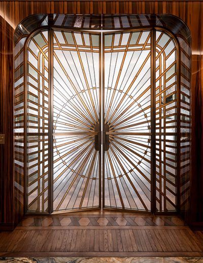 Art Deco Hotel, Hotels Around The World, Motif Art Deco, Art Deco Interior Design, Art Deco Buildings, Hospitality Projects, Art Deco Home, Art Deco Architecture, Art Deco Glass