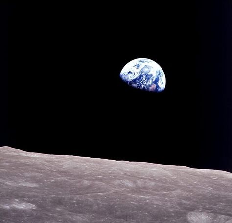 Apollo 8 Astronaut On How Crew Saw The Earth Rise, Won The Space Race And Saved Christmas Forever Earth Rise, Apollo Space Program, Nasa Images, Apollo Missions, Social Web, Different Points Of View, Space Race, Space Images, Nasa Space