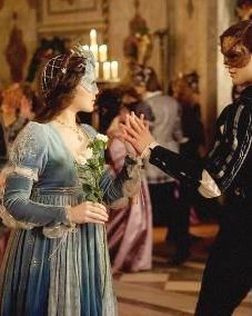 Romeo and Juliet. Juliet Wallpaper, Romeo + Juliet Aesthetic, Romeo And Juliet Costumes, Romeo Ve Juliet, Romeo Und Julia, Douglas Booth, Royal Aesthetic, Aesthetic Couple, Prison Break