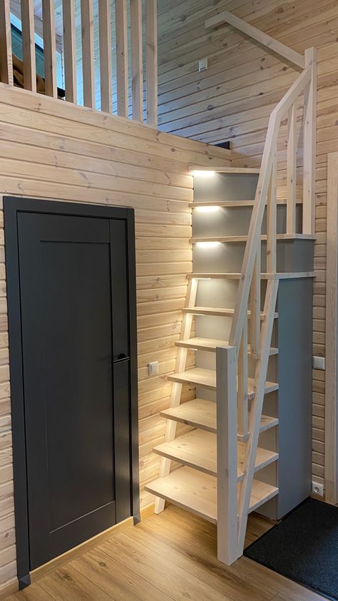 Stairs With Led Lights, سلالم حلزونية, Cottage Stairs, Wood Working Projects, Tiny House Stairs, Loft Stairs, Loft Ladder, Attic Stairs, Attic Renovation